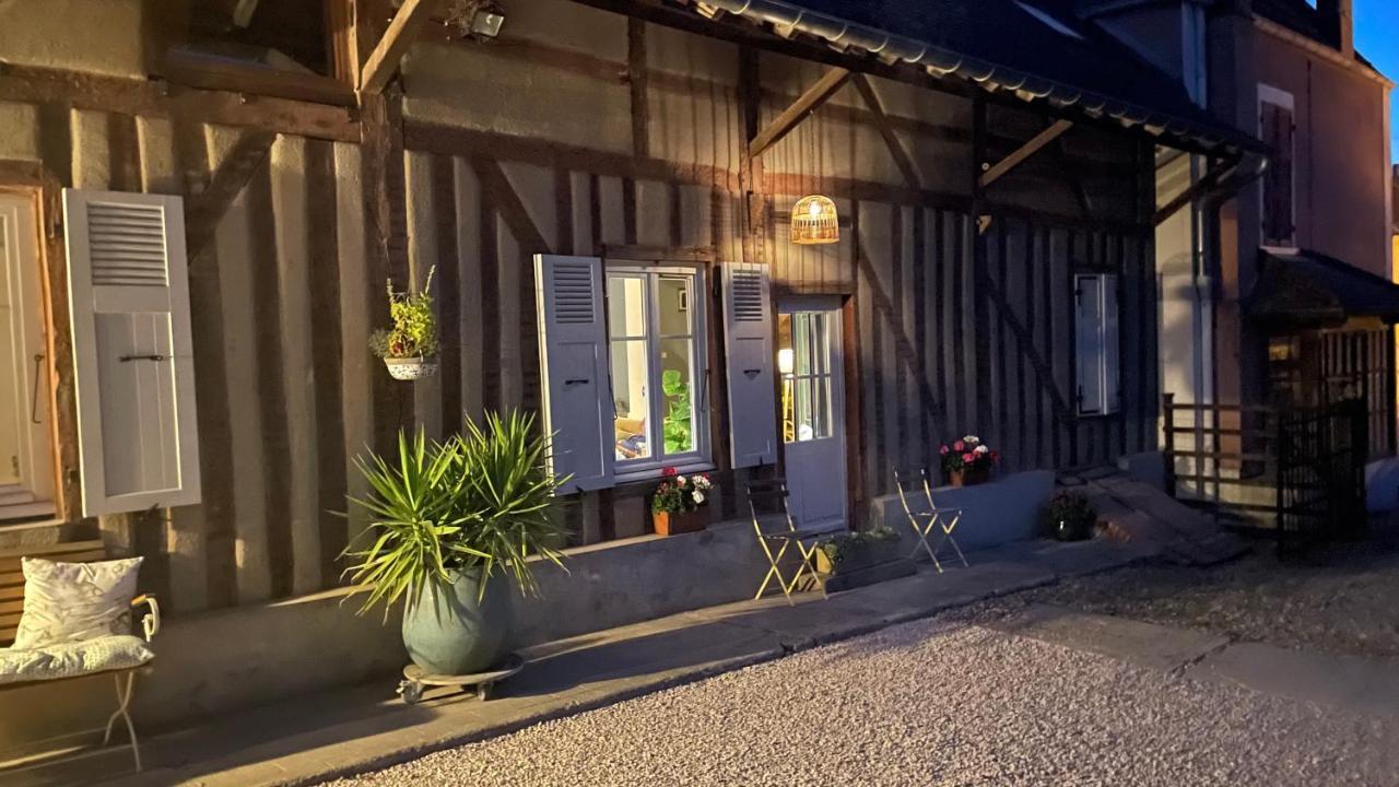 Готель Au Charme D'Ici La Chapelle-Saint-Sauveur  Екстер'єр фото
